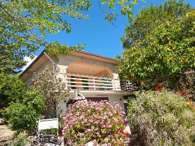 Foto Villa unifamiliare a Campobello di Licata di 60 m² con 3 locali