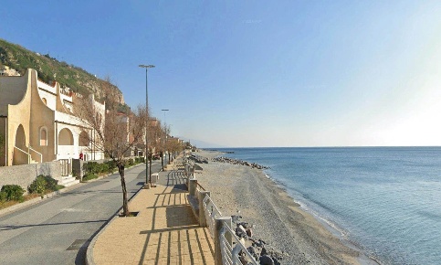 Foto Appartamento a Cetraro Cetraro Marina di 174 m² con 6 locali