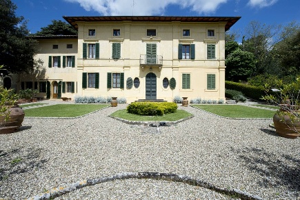 Foto Villa unifamiliare a Monteriggioni di 869 m² con 24 locali in vendita