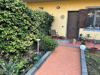 Foto Villa a schiera a Sant'Agata li Battiati di 187 m² con 5 locali