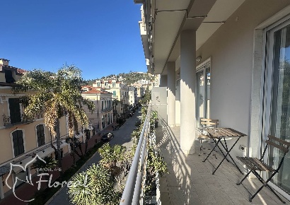 Foto Appartamento in C.so Italia, Bordighera Centro di 80 m² con 4 locali