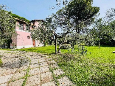 Foto Villa in Via Tiberina 2, Capena in vendita
