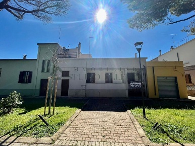 Foto Villa singola in Piazza Ingegner Nicola Andriola 3, di 180 m²