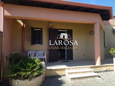 Foto Villa unifamiliare a Melendugno di 110 m² con 7 locali in vendita