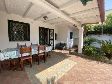 Foto Villa unifamiliare in Viale Europa, San Felice Circeo Centro di 80 m²