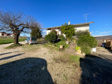 Foto Villa singola in Via del Collio 20, Cividale del Friuli di 393 m²