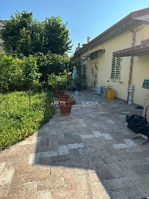 Foto Appartamento in Via Capitano Michele Fiorillo 15A, Carrara in affitto