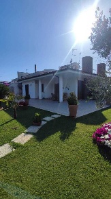 Foto Villa a schiera in Viale Regina Elena 64, San Felice Circeo Centro