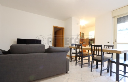 Foto Appartamento in Strada delle Cattane, Vicenza con 5 locali in vendita