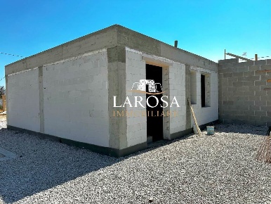 Foto Villa bifamiliare a Melendugno di 80 m² con 4 locali in vendita