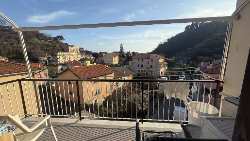 Foto Appartamento in Via alla Contrada 18, Albisola Superiore in vendita