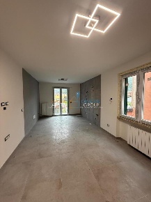 Foto Appartamento in Via Magenta 10, Massa di 92 m² con 4 locali in vendita