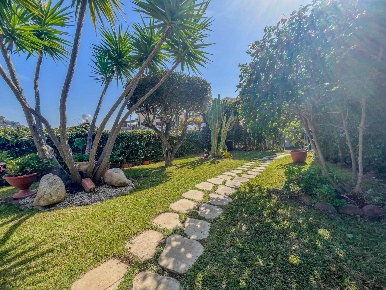 Foto Villa unifamiliare in Contrada Mastrissa, Taormina di 280 m²