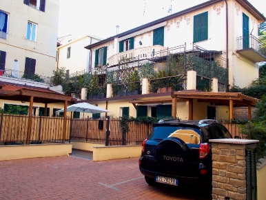 Foto Appartamento in Via Papa Leone XIII, Alassio in vendita