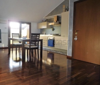 Foto Appartamento a Scanzorosciate Scanzo Rosciate di 60 m² con 2 locali