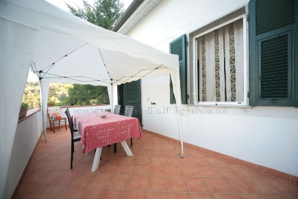 Foto Villa singola a Arcola di 210 m² con 5 locali in vendita