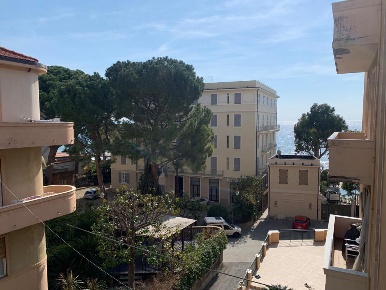 Foto Appartamento in V.le hanbury, Alassio Via Roma, Borgo Barusso di 92 m²