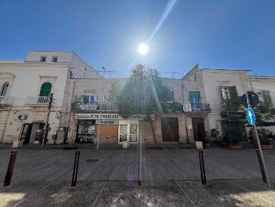 Foto Villa singola in Piazza Unità d'Italia 25, Sannicandro di Bari