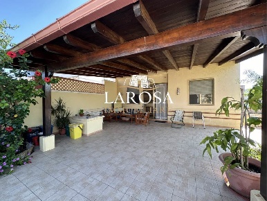 Foto Villa unifamiliare a Melendugno San Foca di 72 m² con 5 locali