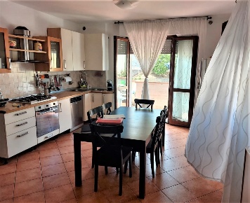 Foto Appartamento in Via Giovanni Mazzuoli, Vaiano Centro di 85 m²