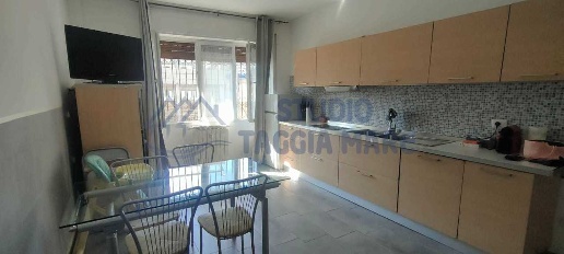 Foto Appartamento in via caduti del lavoro 6, Sanremo Borgo di 52 m²