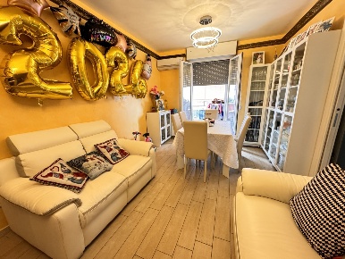 Foto Appartamento a Santo Stefano di Magra di 120 m² con 4 locali