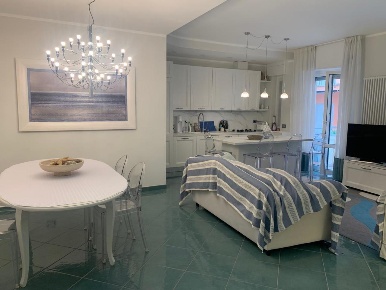 Foto Appartamento in Via Roma, Alassio in vendita