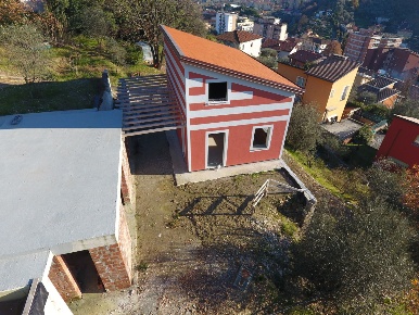 Foto Villa singola a Arcola di 242 m² con 5 locali in vendita