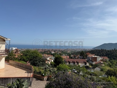 Foto Appartamento in Via Santa Libera 7, Loano in vendita