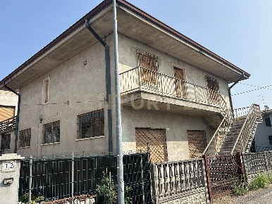 Foto Appartamento in Via Giacomo Puccini 5, Oppeano Vallese di 383 m²