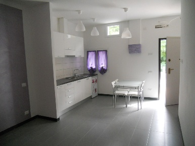 Foto Appartamento in LOC. GUERCIO, Lerici Pugliola, Solaro di 28 m²