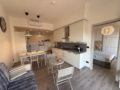 Foto Appartamento in Via Luigi Pirandello 10, Loano Centro di 70 m²