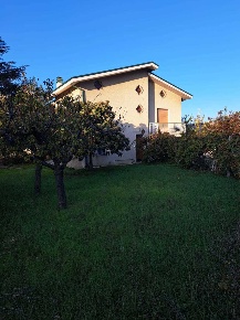 Foto Villa unifamiliare in Contrada Follani 186, Lanciano Centro di 350 m²