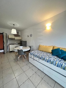 Foto Appartamento in Via degli Amici 19, Bordighera di 50 m² con 3 locali