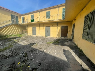 Foto Villa singola a Montignoso di 480 m² in vendita