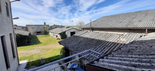 Foto Villa unifamiliare a Cadelbosco di Sopra Centro di 1000 m² in vendita
