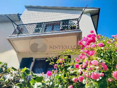 Foto Appartamento in Via Militare 9A, Lerici Pugliola, Solaro di 95 m²