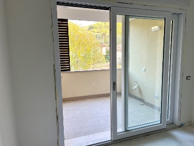 Foto Appartamento in Via Aldo Moro, Vaiano Centro di 70 m² con 3 locali