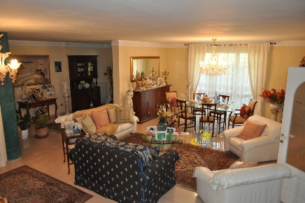 Foto Villa unifamiliare in SP665 21, Langhirano Pilastro di 371 m²