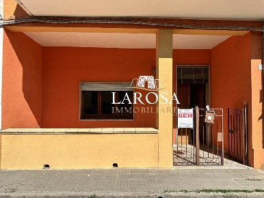Foto Appartamento a Melendugno Centro di 103 m² con 4 locali in vendita