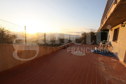 Foto Villa unifamiliare in Via aurelia 5, Santo Stefano di Magra di 350 m²