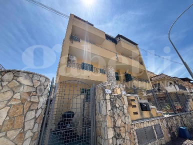 Foto Appartamento in Via Maestra Restivo 6, Santa Flavia Centro di 66 m²