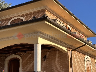 Foto Villa singola a Celano Centro di 230 m² con 5 locali in vendita