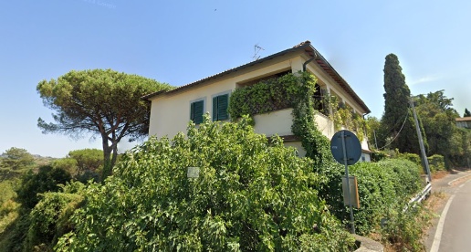 Foto Villa singola in Via Fontana Candida 431, Roma Finocchio di 425 m²