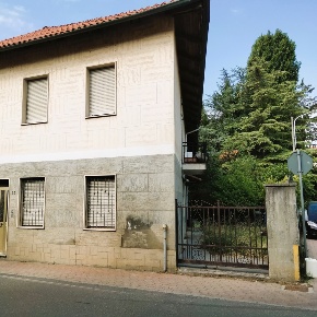 Foto Villa unifamiliare in Via Trifamiliare 23, Trofarello in vendita