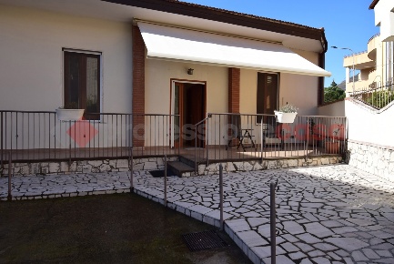 Foto Villa singola in Via S.Alfonso maria de liguori 15, Siano di 200 m²