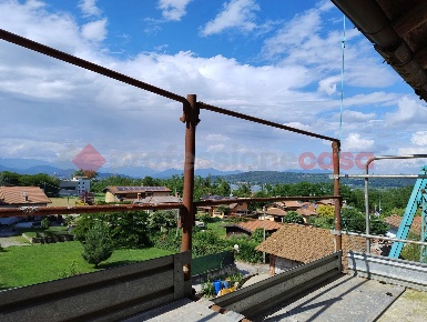 Foto Appartamento in Glisente, Castelletto sopra Ticino Glisente di 100 m²