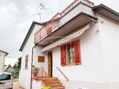 Foto Appartamento in viale nardi, San Giustino di 140 m² con 6 locali