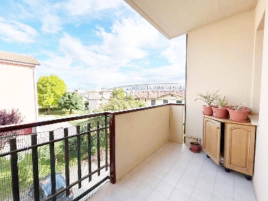 Foto Appartamento a San Giustino di 105 m² con 6 locali in vendita