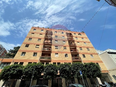 Foto Appartamento in Via Tenente Casale Y Figoroa, Bari Libertà di 166 m²